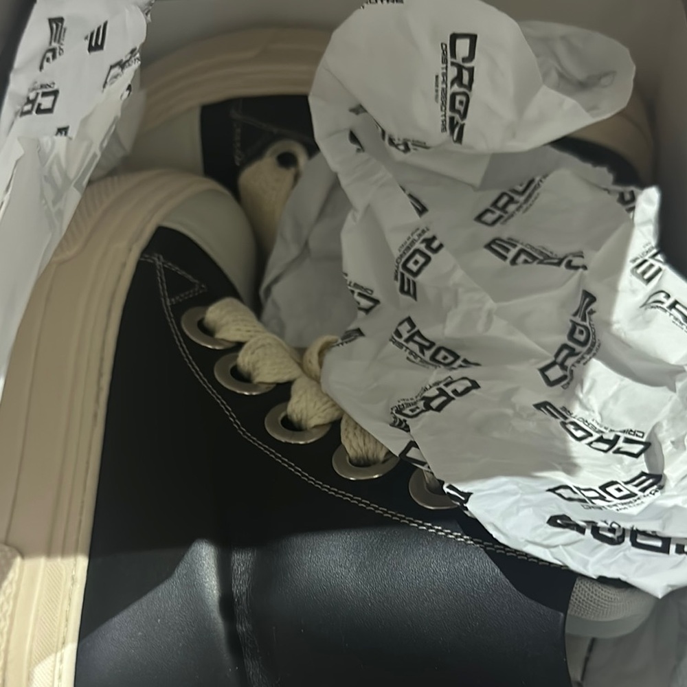 CROCS Black and White Sneakers